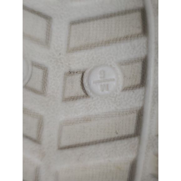 Luke Combs Edition Crocs White Unisex Fuzzy Interior Charms Pirate Face Sz M5 W7 - Picture 11 of 12